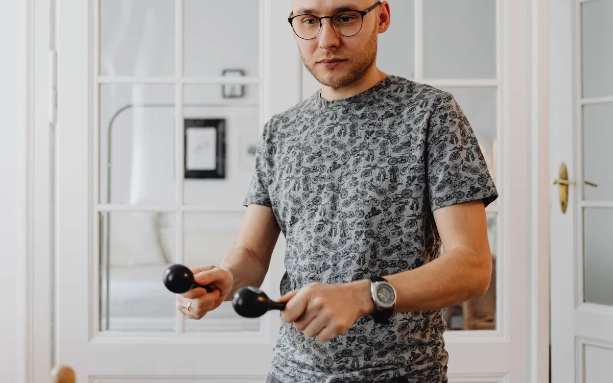 Codzienny rytm: poranny wylot i wieczorny powrót